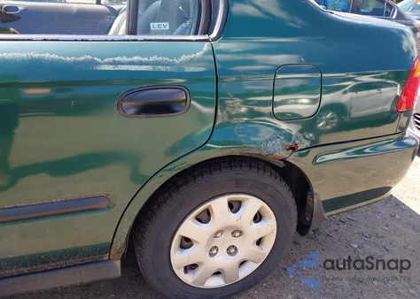 2000 Honda Civic Dx z USA, uszkodzony, nr VIN 2HGEJ6620YH546725